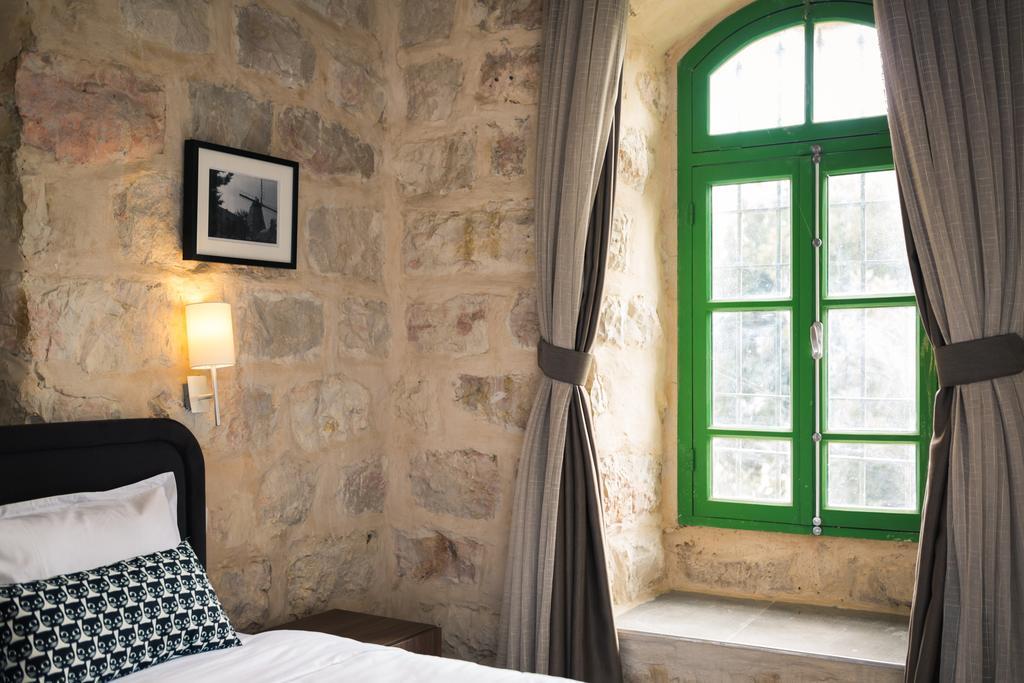 Heleni Hotel 3*